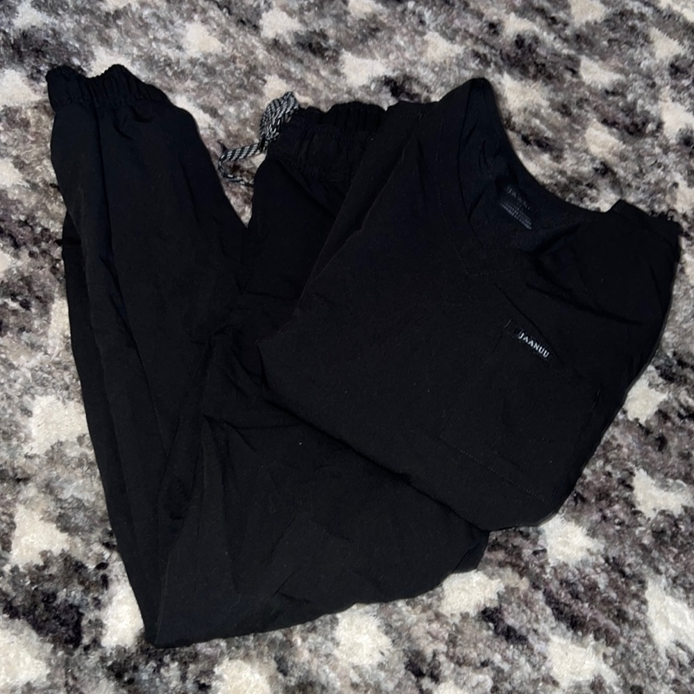 Jaanuu jogger scrubs